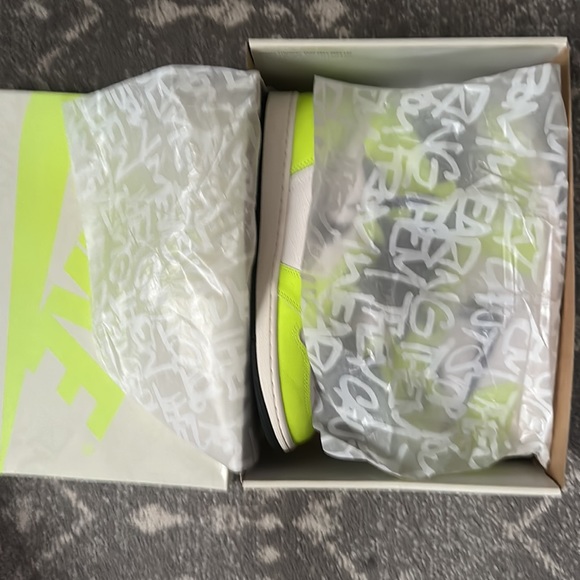 Jordan 1 high visionaire size 13 - Picture 5 of 6